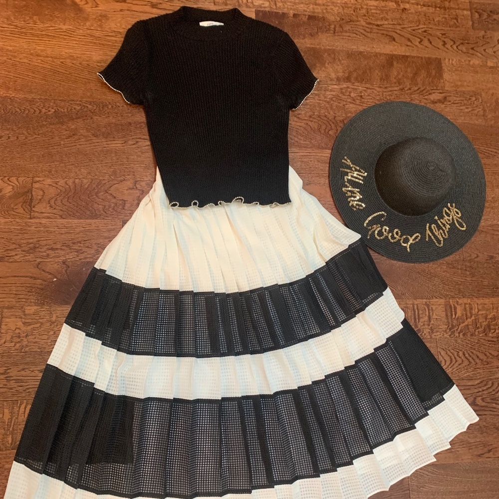 Banana Republic pleated midi skirt